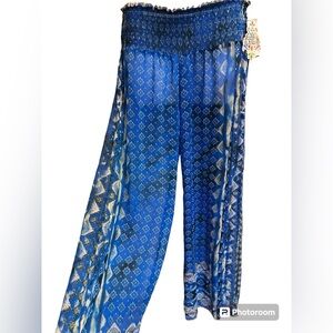 Becca coverup pants Size m